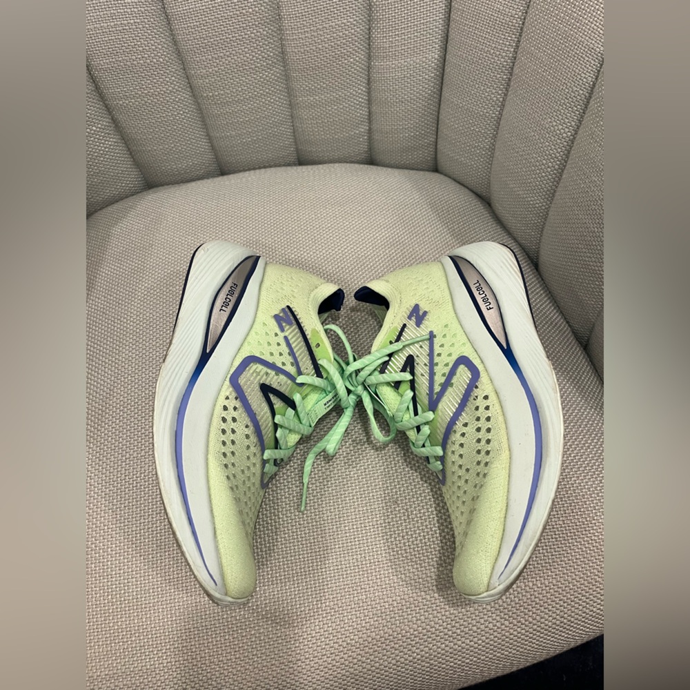 New Balance Fuel Cell SuperComp Trainer - Picture 7 of 11